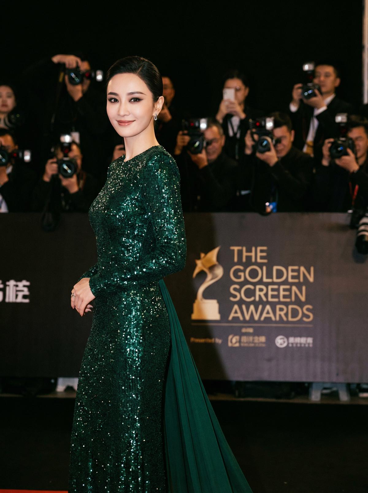 三级片视频获奖作品-潮汐